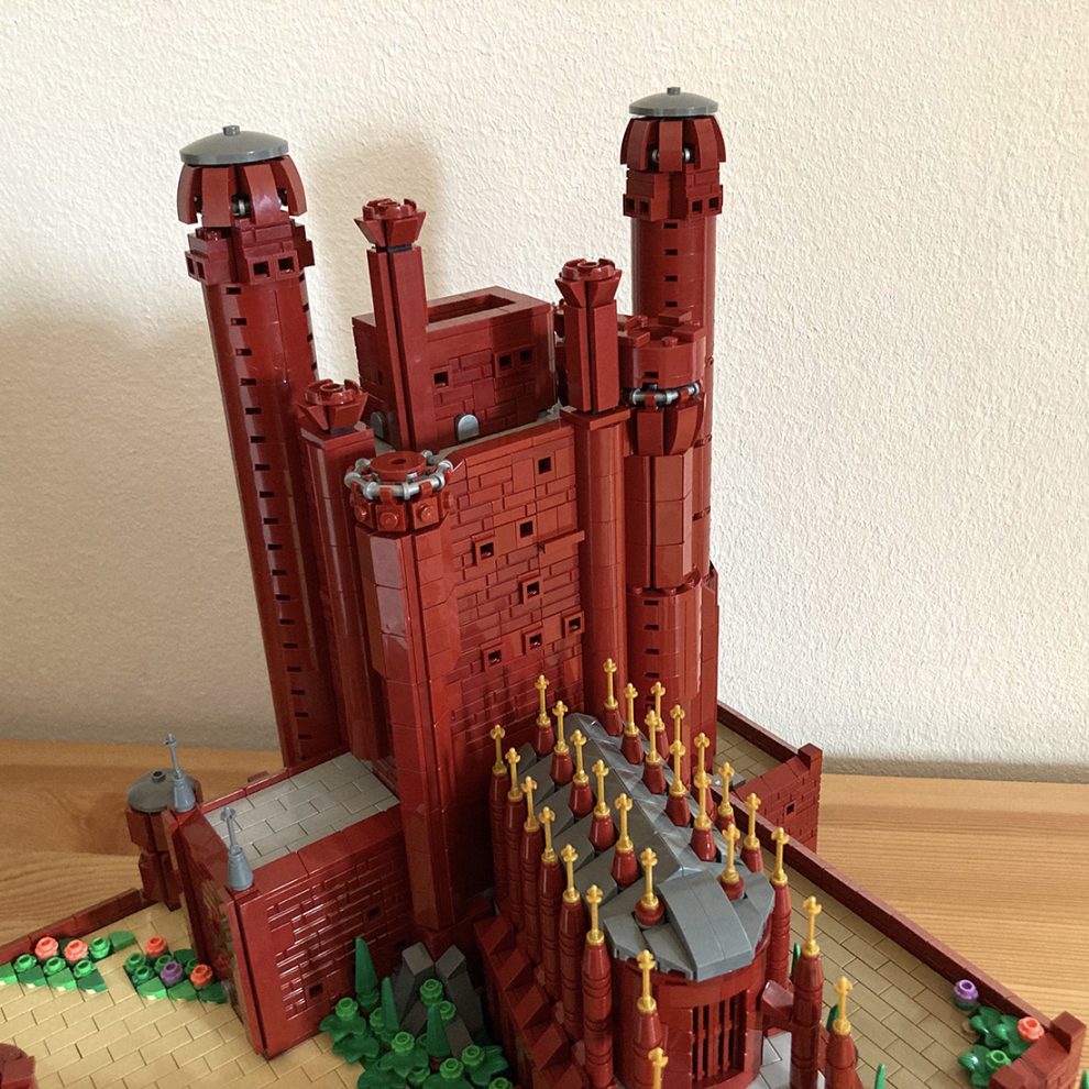 MOC-117962 The Red Keep Medieval Castle | Medievalbrick